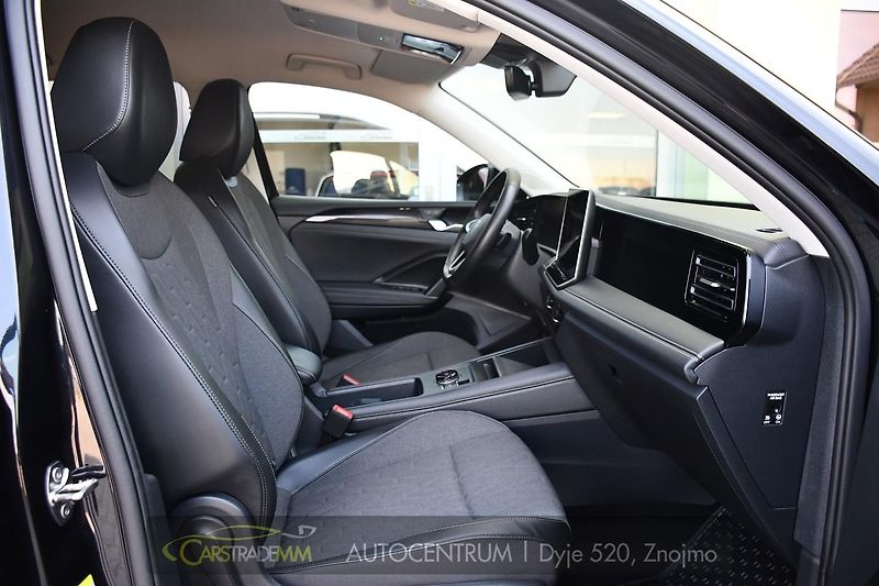 Volkswagen Tiguan 2.0TDi N.TOP 4M ZÁRUKA - fotka 17 z 55