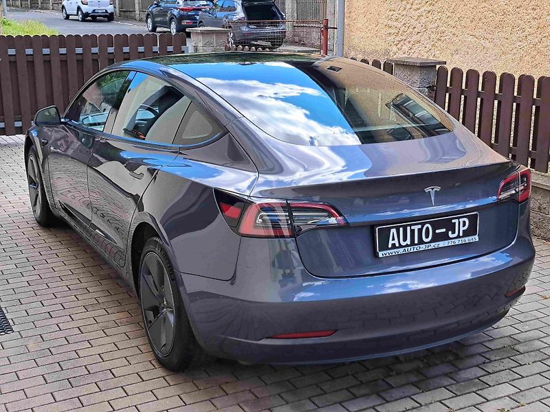 Tesla Model 3 (2023) RWD Standard R. LED ACC SOH92% - fotka 5 z 11