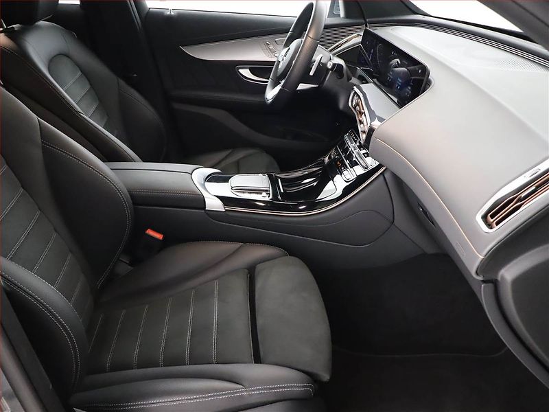 Mercedes-Benz EQC (2022) 400 4MATIC, SoH 98% - fotka 9 z 27
