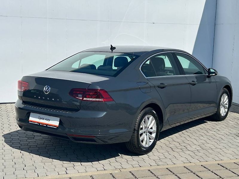 Volkswagen Passat Business 1,5TSI - fotka 2 z 26