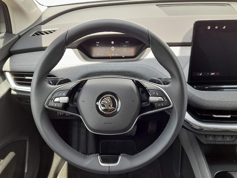 Škoda Enyaq 50 Tour 55kWh 125kW 1A - fotka 20 z 20