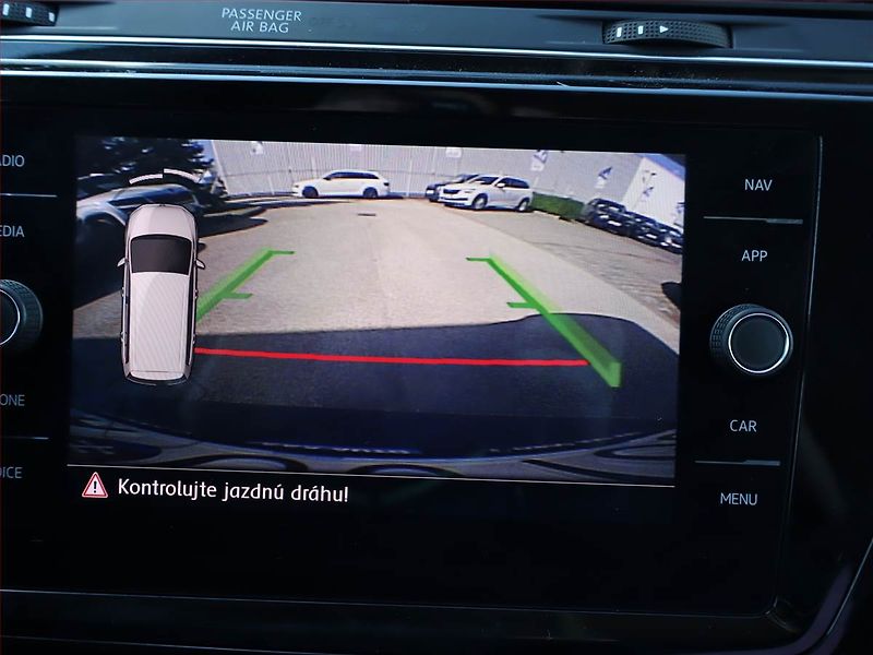 Volkswagen Touran (2018) 1.6 TDI, Automat, Serv.kniha - fotka 17 z 22