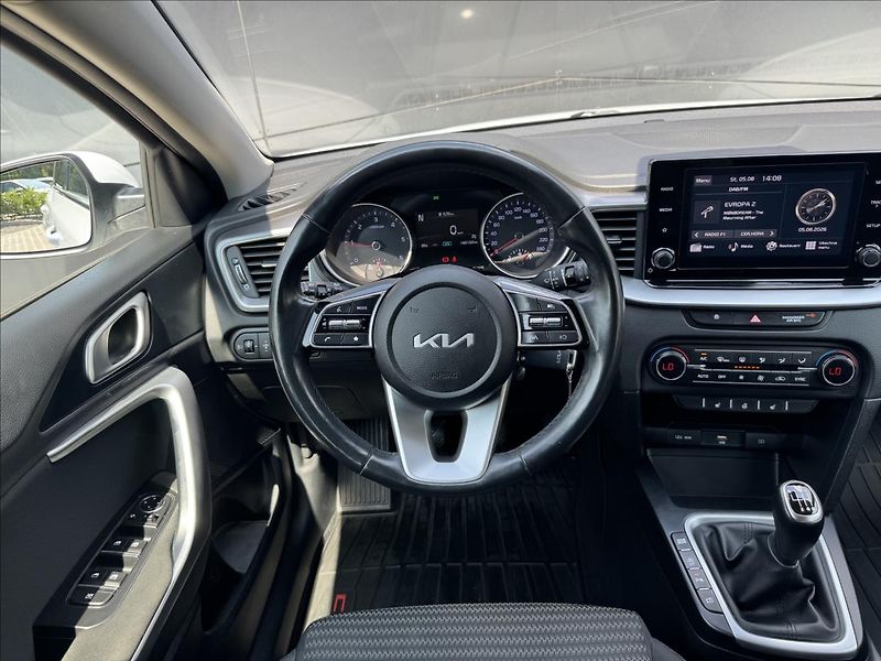 Kia Ceed 1,6 CRDI 100kW Exclusive ČR DP - fotka 16 z 30
