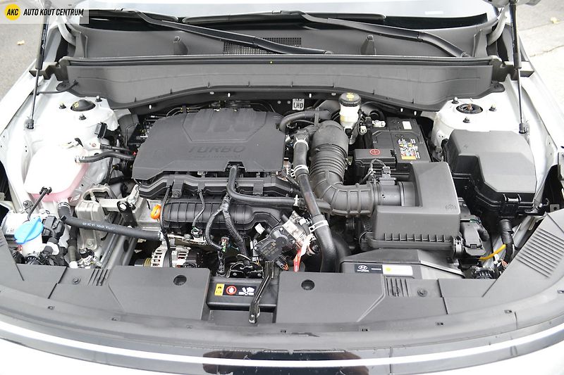 Hyundai Kona 1.0T-GDI DCT STYLE ECO TT - fotka 45 z 54