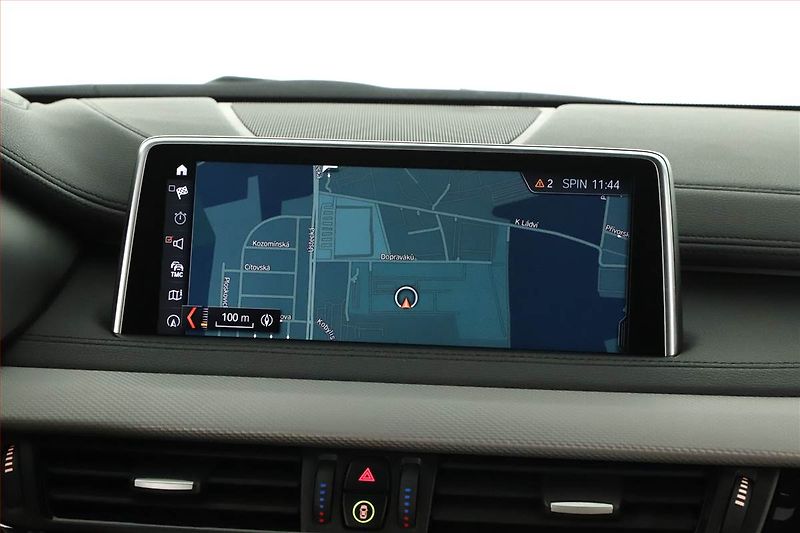 BMW X6 (2018) xDrive30d, STK, KLIMA, 4x4 - fotka 15 z 17