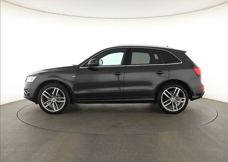 Audi Q5 (2013) S line 2.0 TFSI, 4X4, Kůže - fotka 3 z 18
