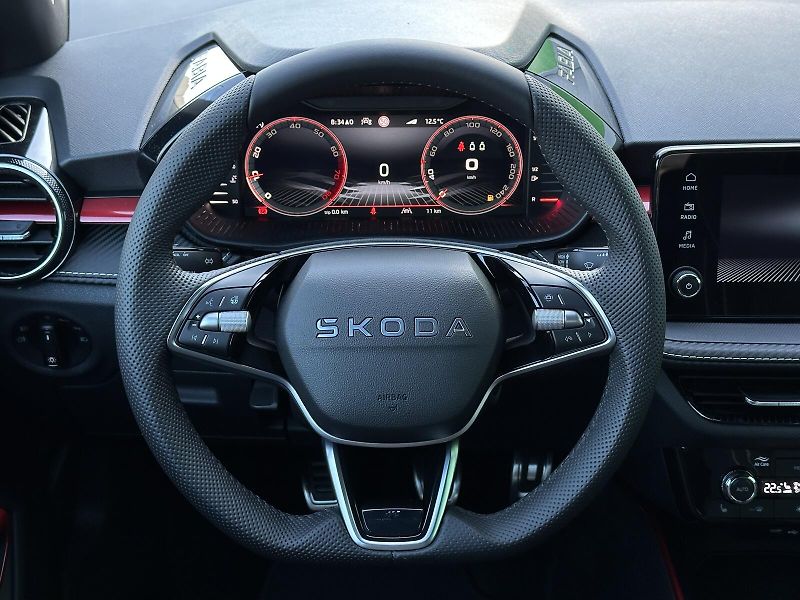 Škoda Fabia 1.0TSi 116PS Monte Carlo Bi-LE - fotka 19 z 37