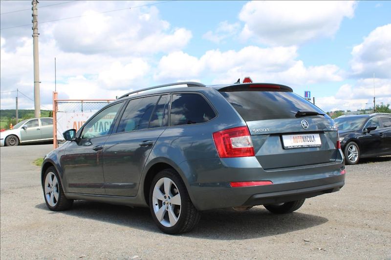 Škoda Octavia 2,0 TDi  AMBITION, DIG. KLIMA - fotka 7 z 23