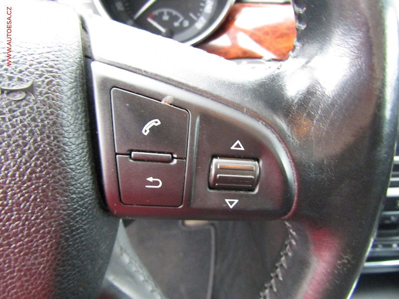 Škoda Superb (2008) 2.0 TDi, ČR, Xenon, AC - fotka 14 z 21