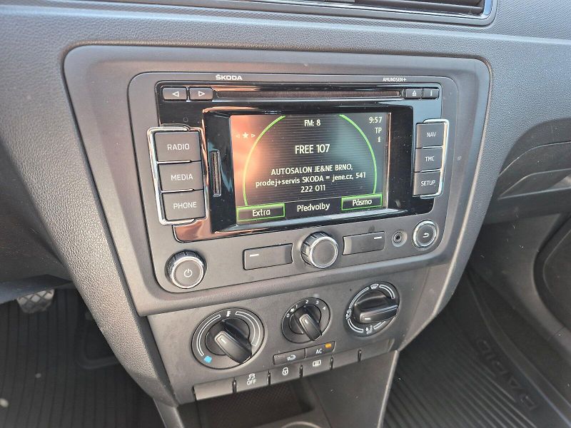 Škoda Rapid (2012) Ambition PLUS 1.2 TSI 63kW - fotka 15 z 21