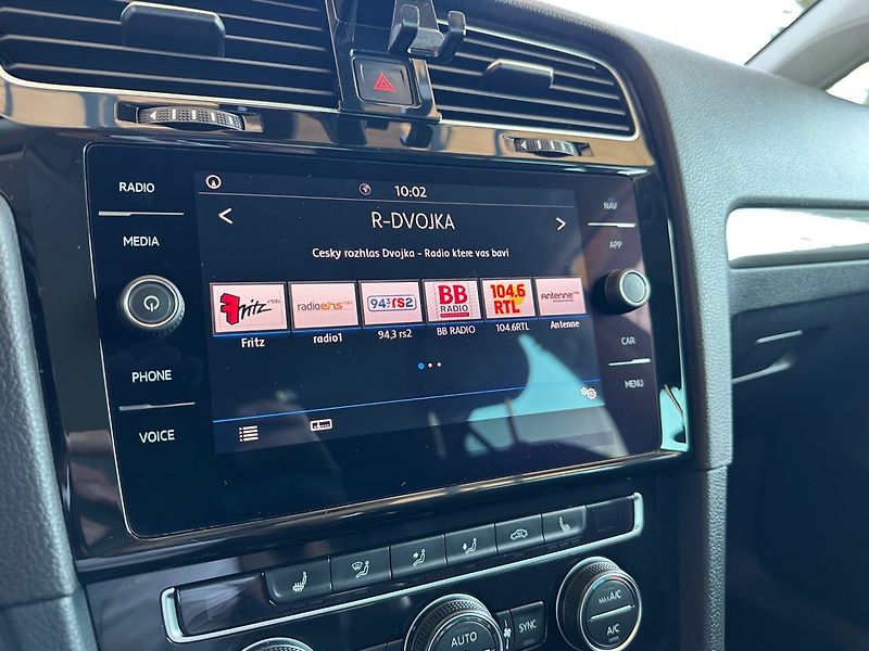 Volkswagen Golf (2019) 1.0TSi NAVI,LED,APP,SERVIS - fotka 11 z 15