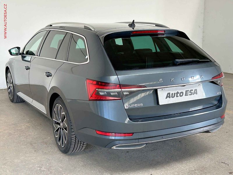 Škoda Superb (2022) 2.0TDi 4x4, ČR, DSG, LED - fotka 6 z 18