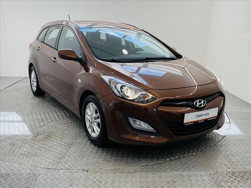 Hyundai i30 1,4 CVVT 73kW - fotka 22 z 23