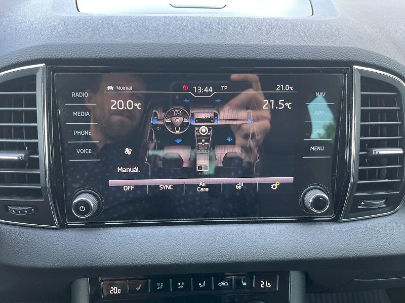 Škoda Karoq (2019) 1.5 TSI 110 kW ACT Style DSG - fotka 23 z 28