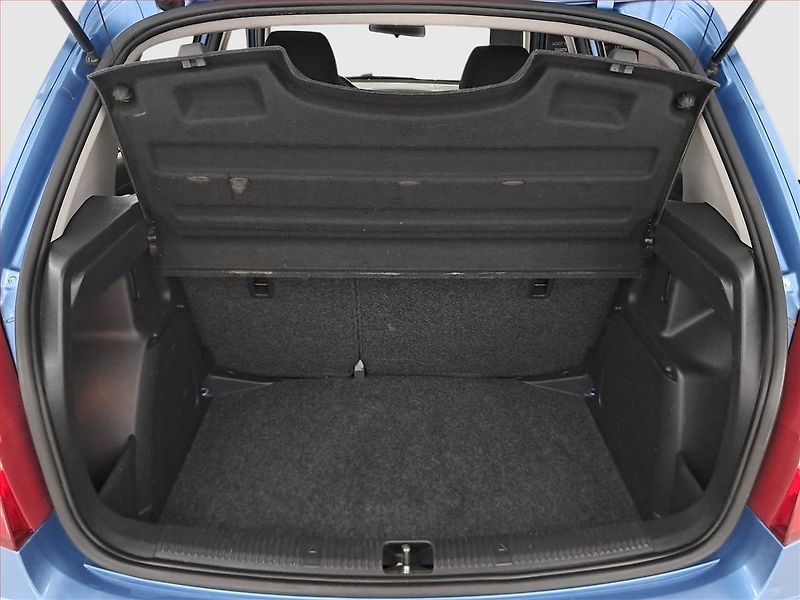 Škoda Fabia (2013) 1.2 12V, nová STK - fotka 14 z 16