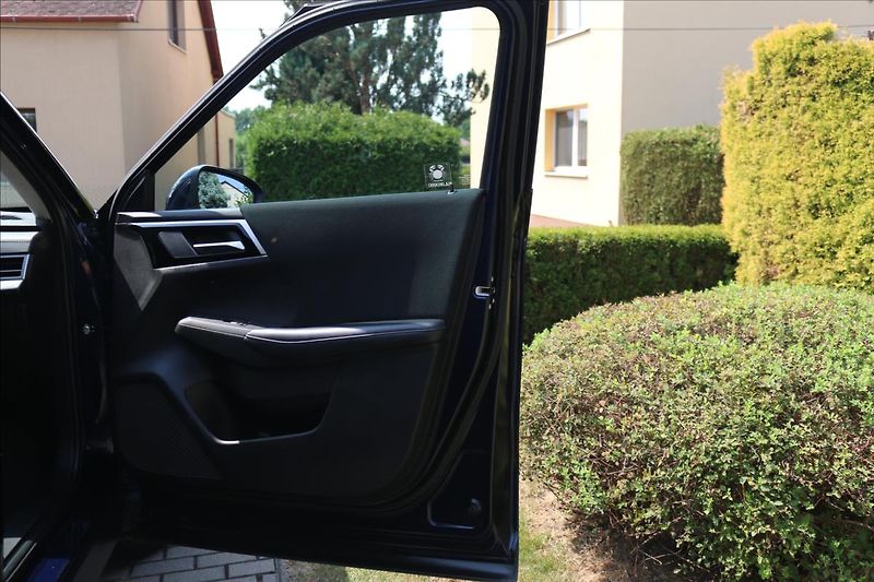 Mitsubishi Outlander 2,4 PHEV, 7míst, Invite - fotka 39 z 53