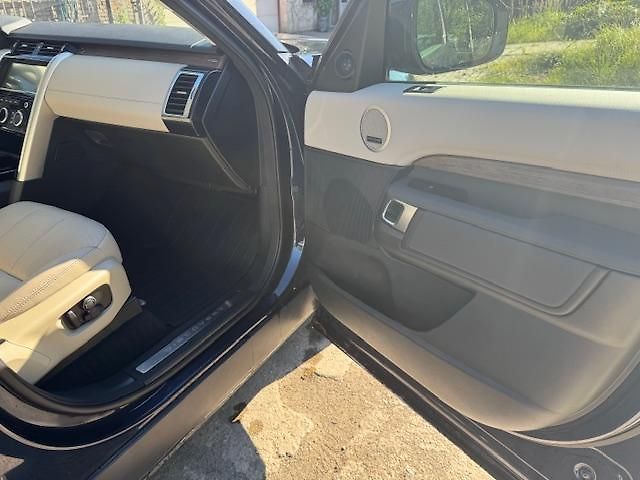Land Rover Discovery (2019) 3,0 TDV6 HSE 2. majitel - fotka 19 z 30