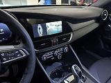 Alfa Romeo Giulia (2026) 2.9 V6 BiTurbo 520k QV Carbon - náhled 18