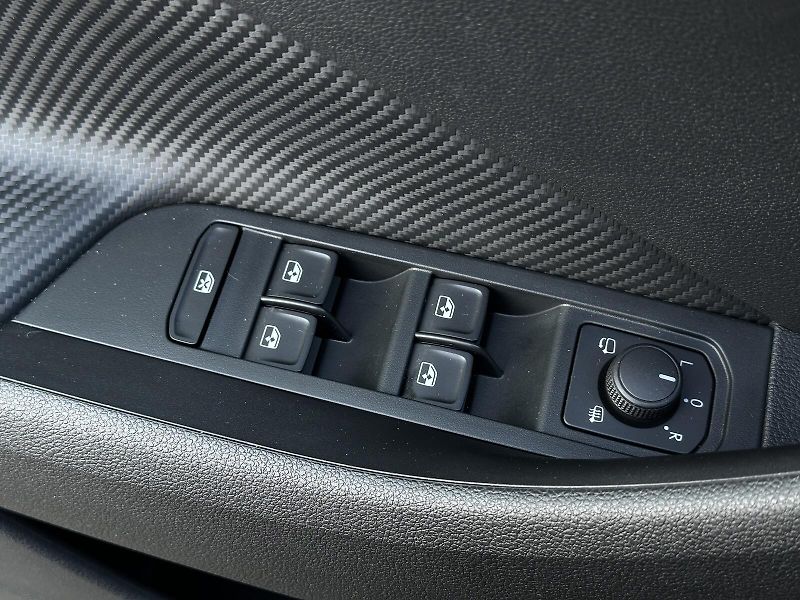 Škoda Scala 1.5TSi Monte Carlo 150PS Matri - fotka 13 z 32