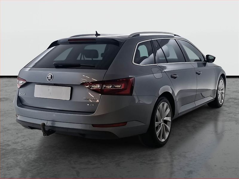 Škoda Superb (2018) Style Plus 2.0 TDI, 4X4 - fotka 5 z 16