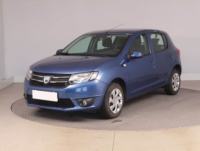 Dacia Sandero (2014) Arctica 1.2 16V - fotka 2 z 14