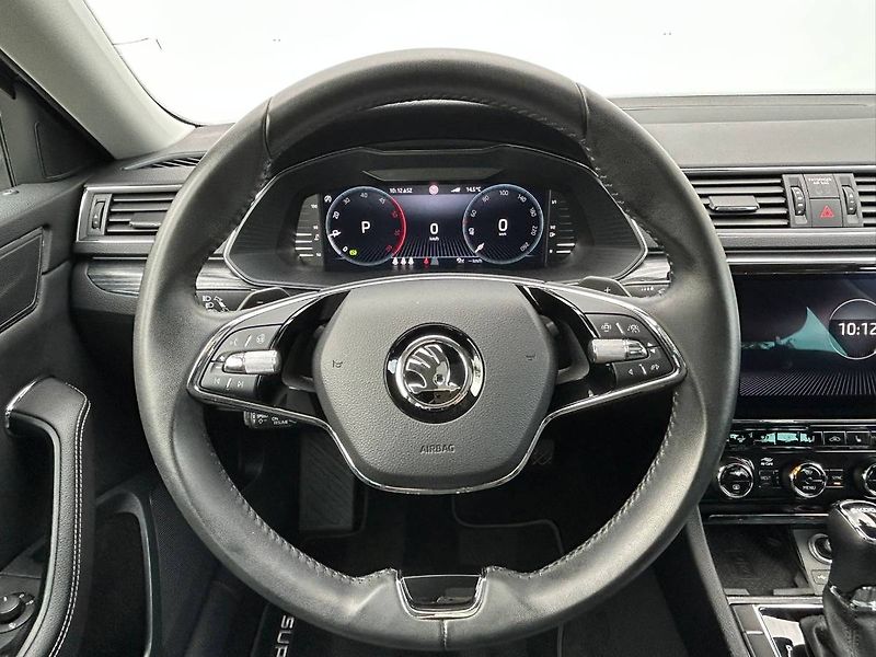 Škoda Superb (2023) 2.0 TDI 110kW Tažné Panorama - fotka 16 z 35