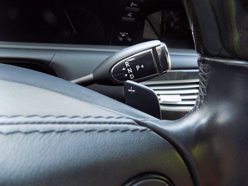 Mercedes-Benz CL (2010) 500 AMG/4-Matic/Designo/ - fotka 25 z 42
