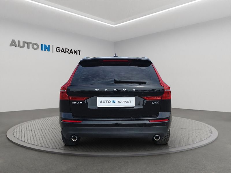 Volvo XC60 (2018) 2.0 D4 Drive-E A/T 140kW 4x4, - fotka 6 z 27