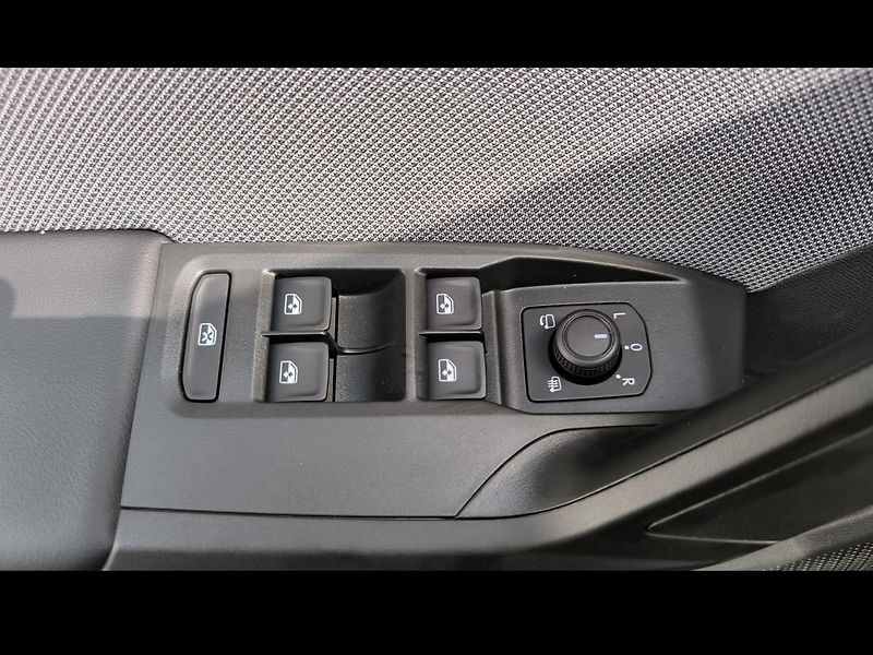 Seat Leon (2026) SP Style 1.5 TSI 115k DSG (7A) - fotka 26 z 28