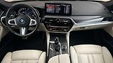 BMW Řada 5 530e AUT xDrive M-paket Tourin - náhled 8