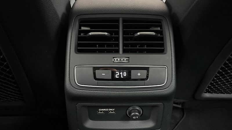 Audi A5 2.0 40TDI Quattro S Tronic Spo - fotka 22 z 31