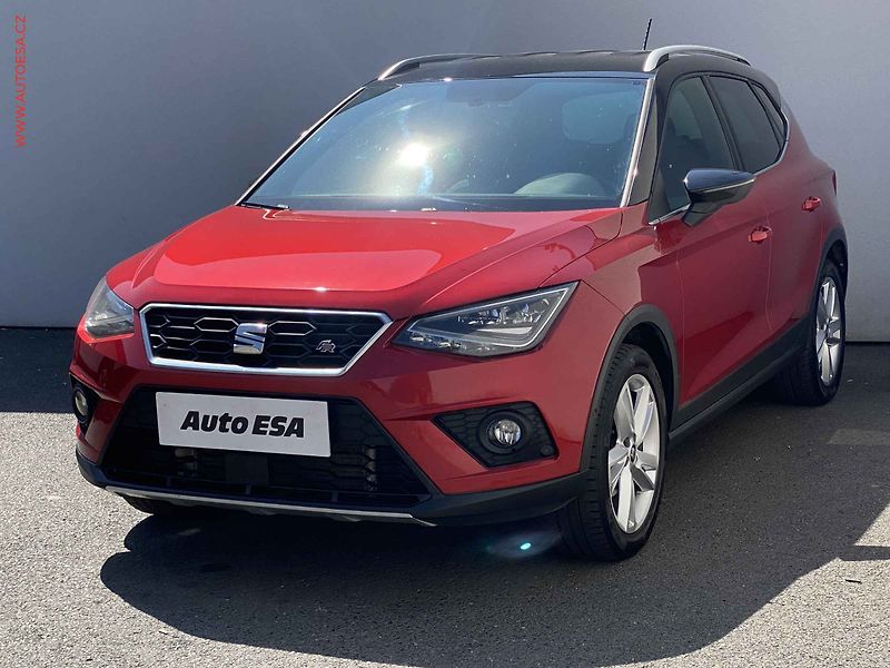 Seat Arona (2019) 1.0 TGi, FR, LED, kamera - fotka 3 z 17