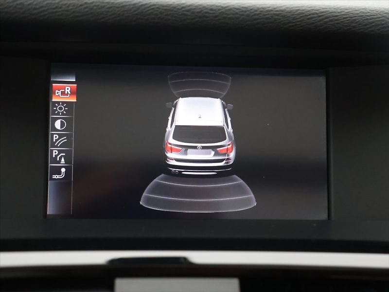 BMW X3 3,0 35d 230KW Xdrive PANORAMA - fotka 23 z 33
