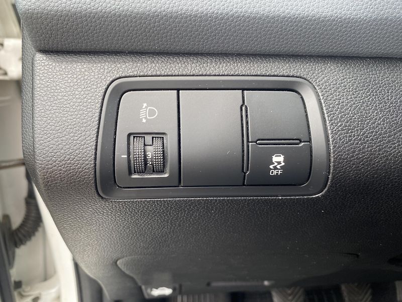 Hyundai i20 1.2i SELECT,NAJ.76TIS.KM!! - fotka 15 z 32