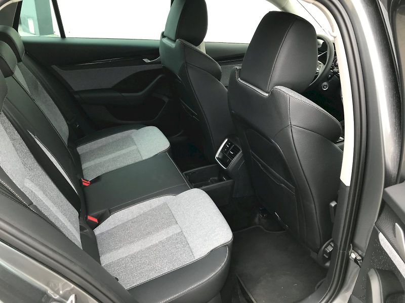 Škoda Octavia (2025) COMBI TOP SELECTION 1,5 TSI M- - fotka 15 z 28