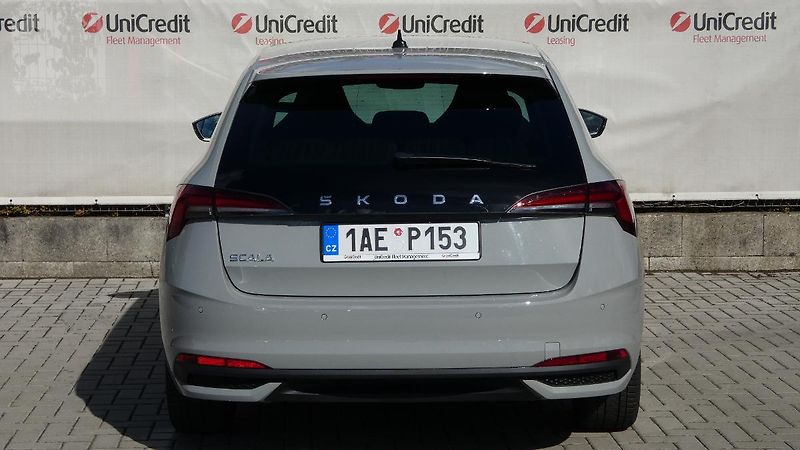 Škoda Scala 1.0 TSI DSG Drive - fotka 4 z 23