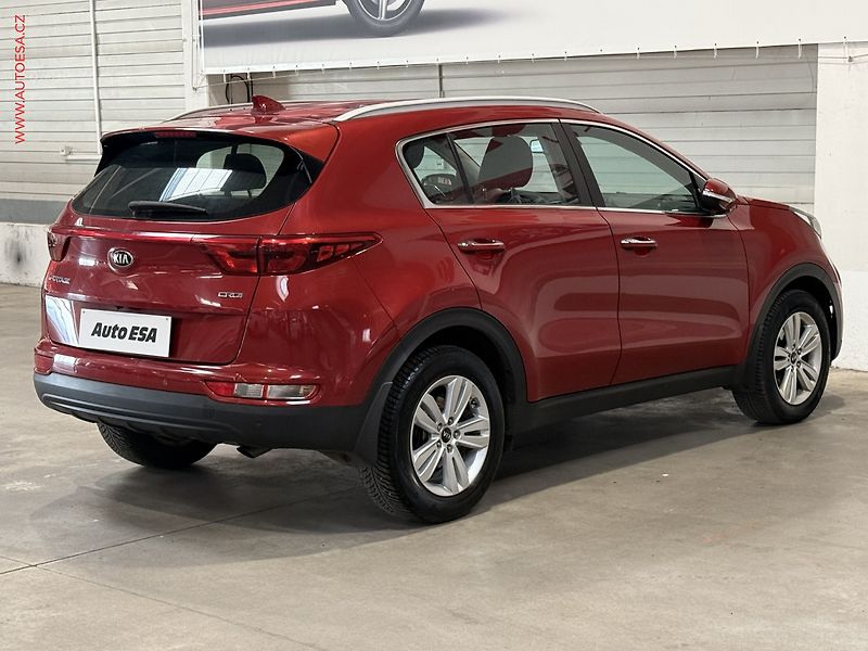 Kia Sportage (2016) 1.7 CRDi, 1.maj,ČR, AC, park - fotka 6 z 18