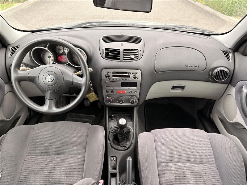 Alfa Romeo 147 1,9 JTD 85kW - fotka 10 z 21