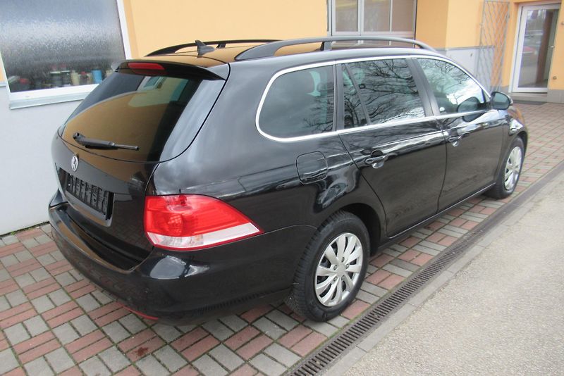 Volkswagen Golf 1.9 TDI AUT. KLIMA - fotka 5 z 20