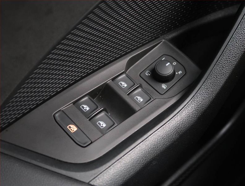 Škoda Octavia (2023) RS 2.0 TSI, RS,180KW,DSG - fotka 17 z 31