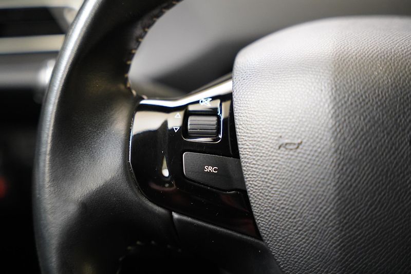Peugeot 308 - fotka 15 z 24