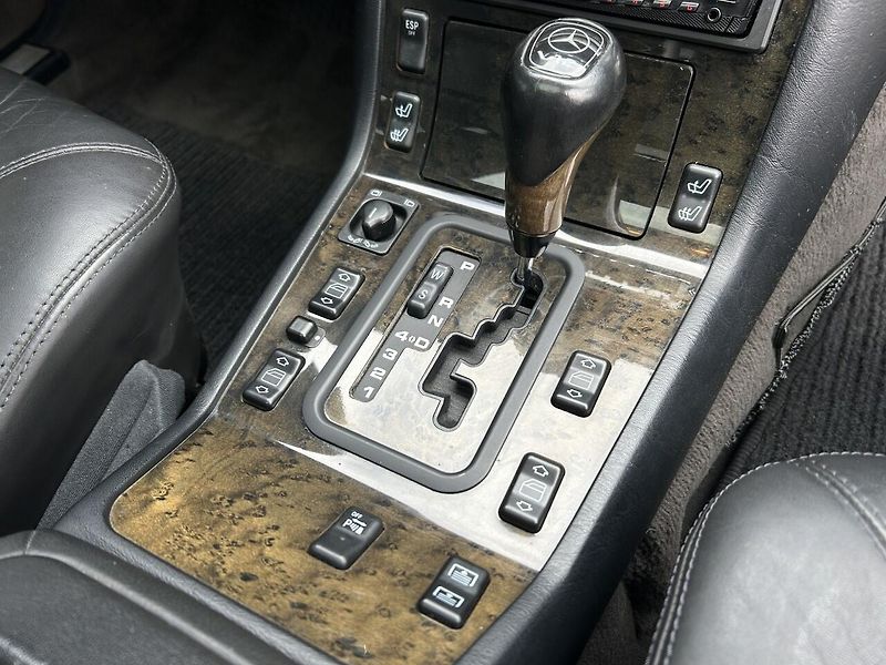Mercedes-Benz Třídy S S 600 L V12 - fotka 20 z 33