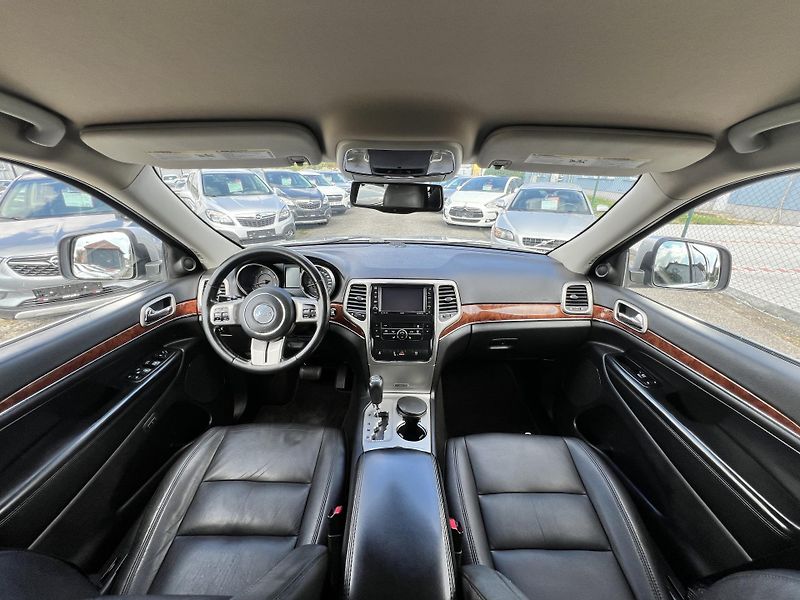 Jeep Grand Cherokee 3.0CRD AUTOMAT LIMITED TAŽNÉ - fotka 20 z 43
