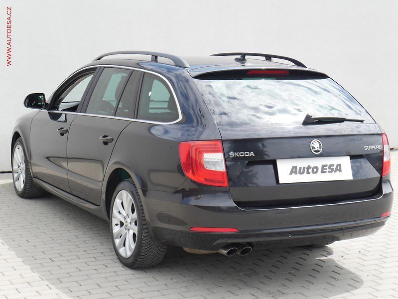 Škoda Superb (2015) 2.0 TDi, DSG, bixen - fotka 6 z 21