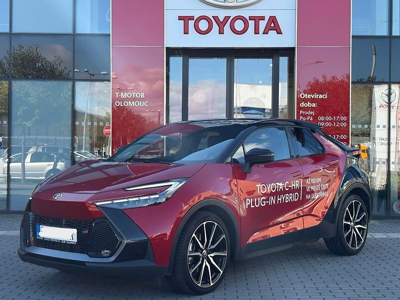 Toyota C-HR 2.0L PHEV 0 - 1 CVT (2x4) 8L G - fotka 2 z 18