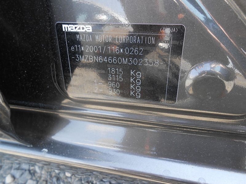 Mazda 3 2.0,FULL LED,KAMERA,head-up - fotka 2 z 49
