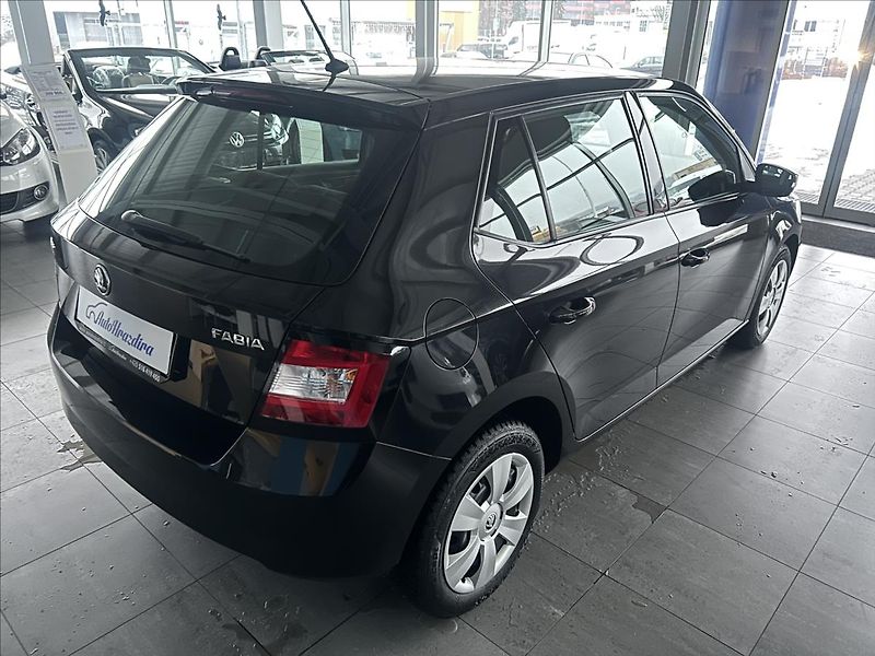 Škoda Fabia 1,0   TSI 70kW - fotka 6 z 20