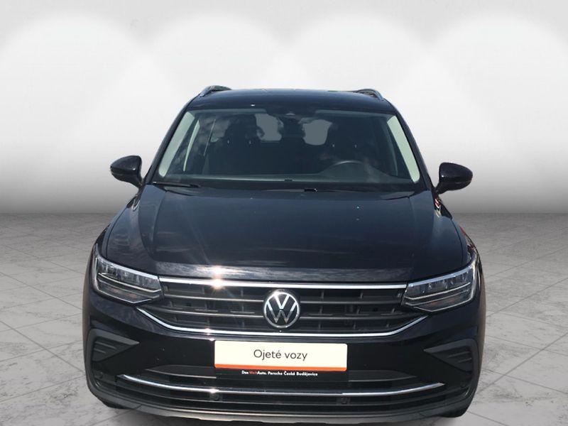 Volkswagen Tiguan 1,5 TSI - fotka 4 z 29