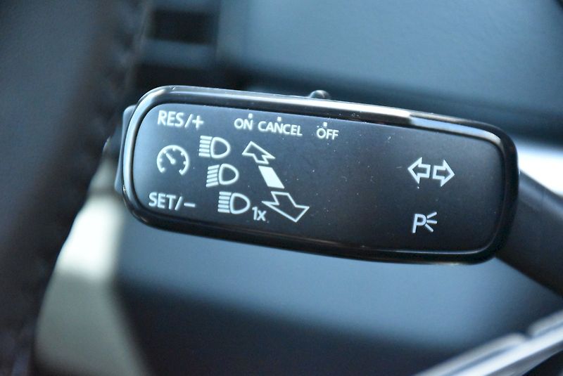 Škoda Karoq (2024) Selection 1.5 TSI 110kW - fotka 34 z 34