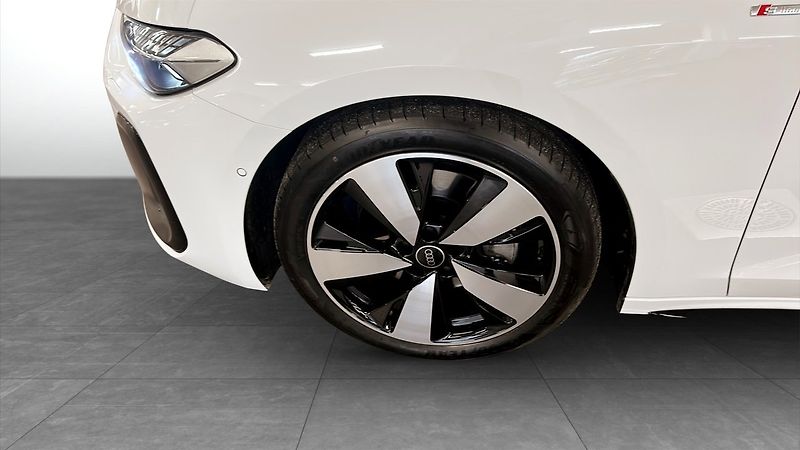 Audi A5 TDI q S-Line NezTop ACC Taž - fotka 7 z 18